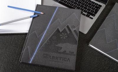 Organizer A4 z efektowym szyciem i tłoczoną grafiką