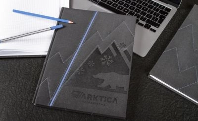 Organizer A4 z efektowym szyciem i tłoczoną grafiką