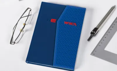 Notes b5 dla firmy z zamknięciem na klapkę
