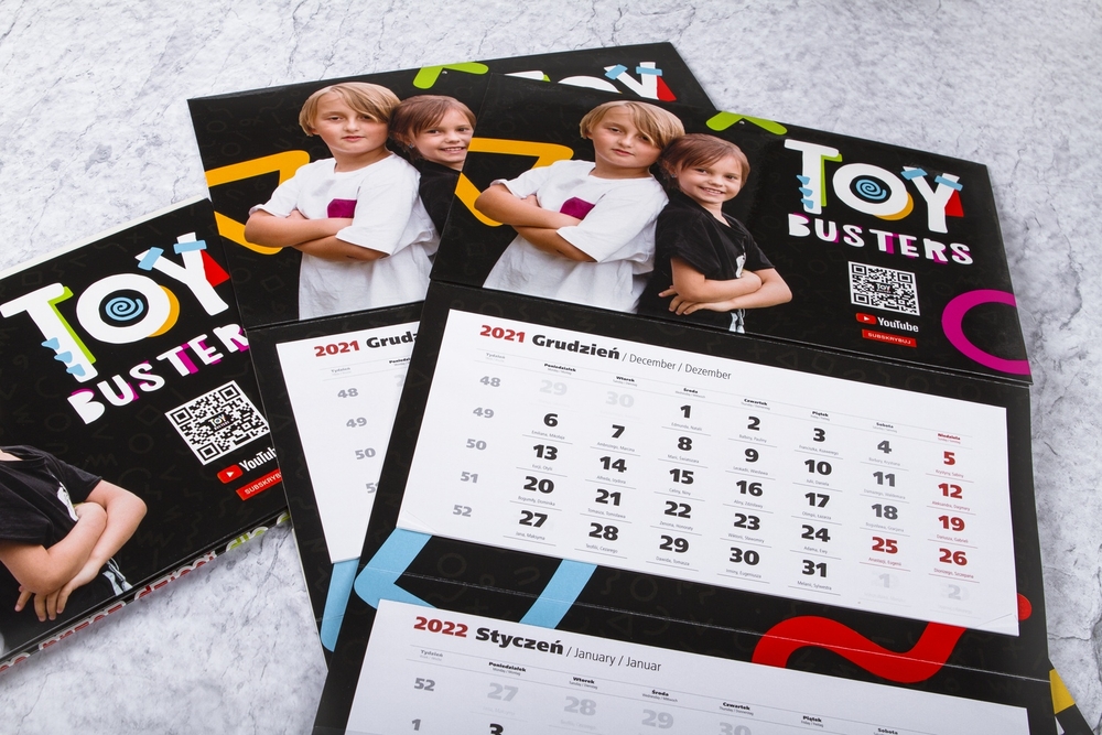 pakiet kalendarzy toy busters 03