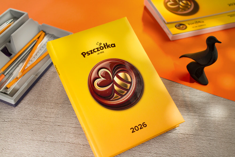 1 kalendarz ksiazkowy z grafika