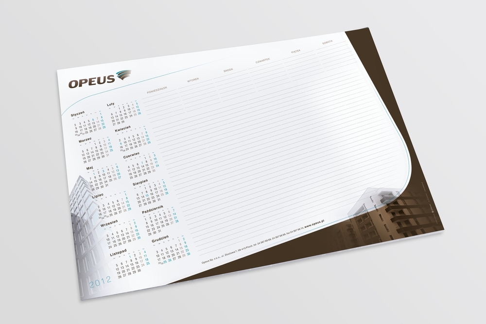 Kalendarze biurkowe leżące - portfolio - kalendarz-biurkowy-lezacy-opeus2012.jpg